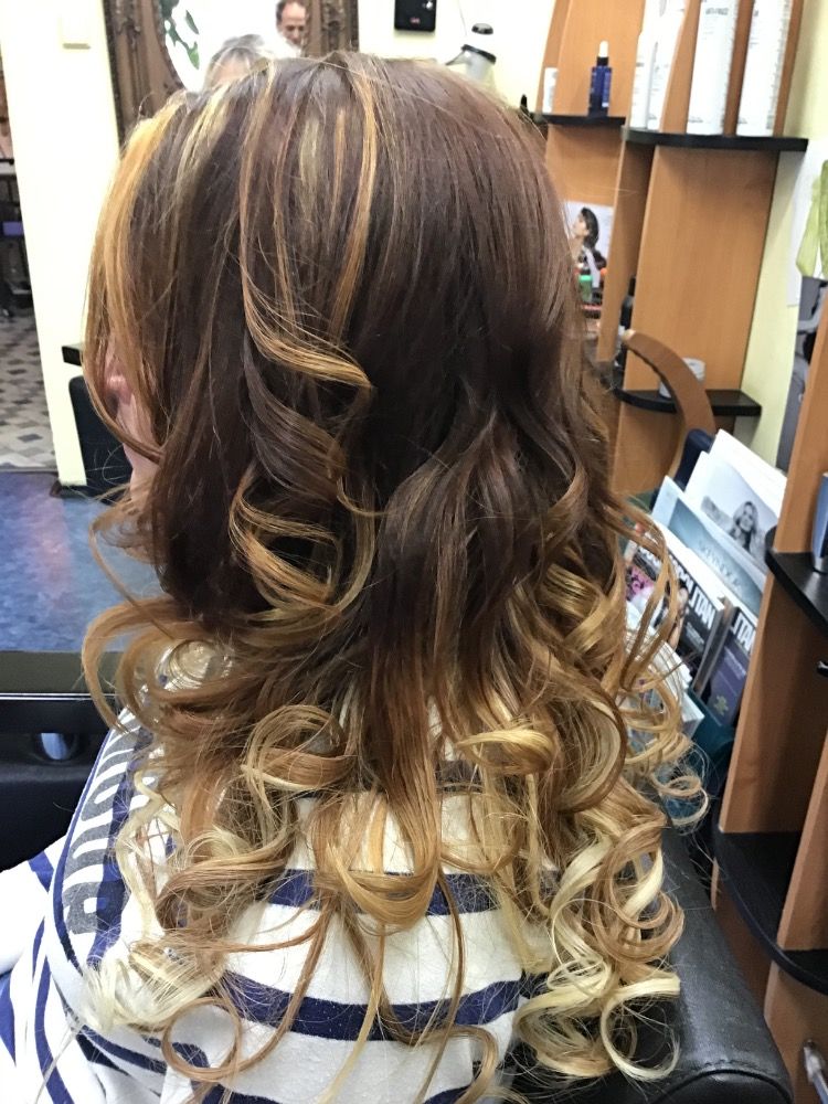 Balayage na tmavých vlasech — práce Salonu Paráda